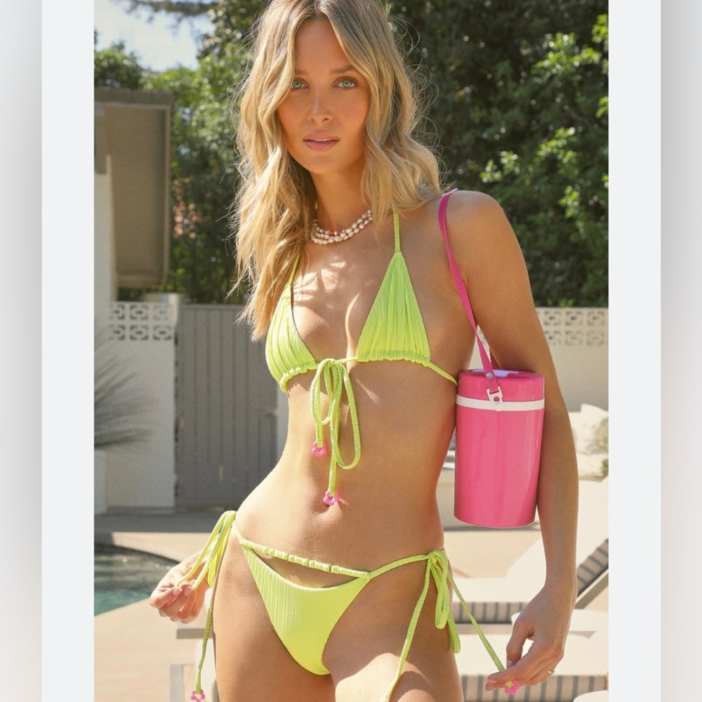 Frankies Bikinis Set